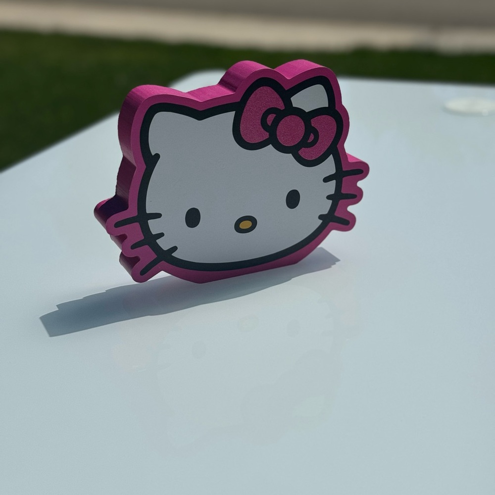 Hello kitty wall hanging